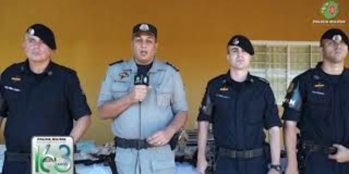 PMGO APREENDE DROGAS, ARMAS E PRENDE MEMBROS DE FACÇÃO CRIMINOSA