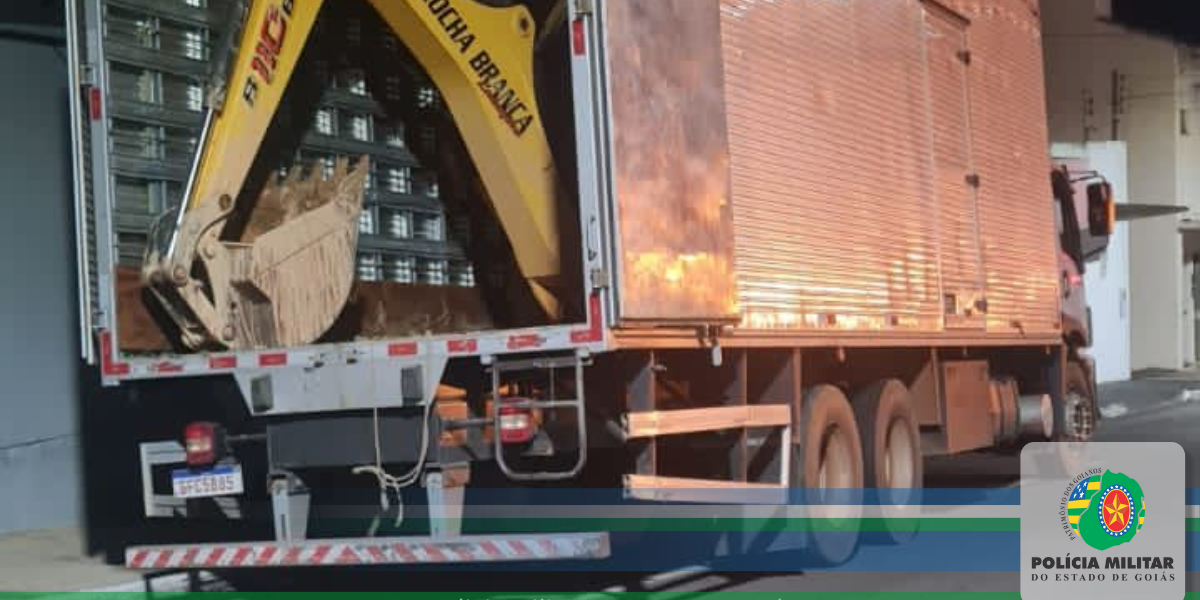 COD recupera caminhão e retroescavadeira furtados/roubados na região sul do Estado