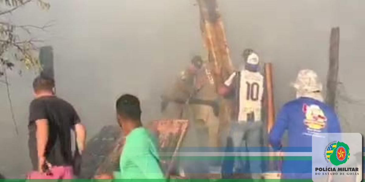 PMGO SALVA DUAS PESSOAS DE INCÊNDIO EM RESIDÊNCIA