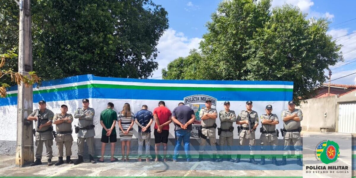 36ª CIPM PRENDE CRIMINOSOS QUE ROUBARAM RESIDÊNCIA E RECUPERA GRANDE QUANTIDADE EM DINHEIRO