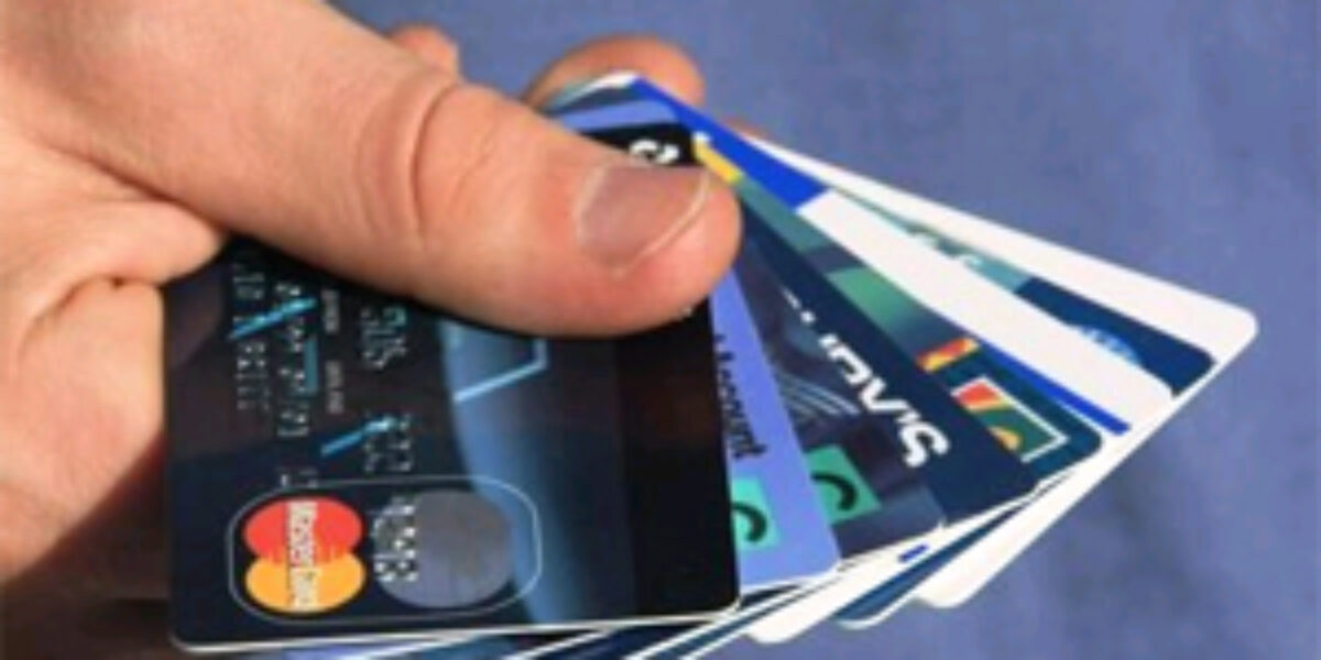 Cresce o número de usuários de cartão de crédito