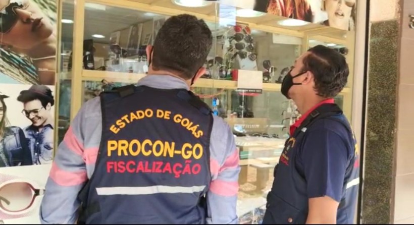 Operação Olho Vivo: Procon Goiás fiscaliza 30 óticas em Goiânia e notifica 8 por descumprimento de leis