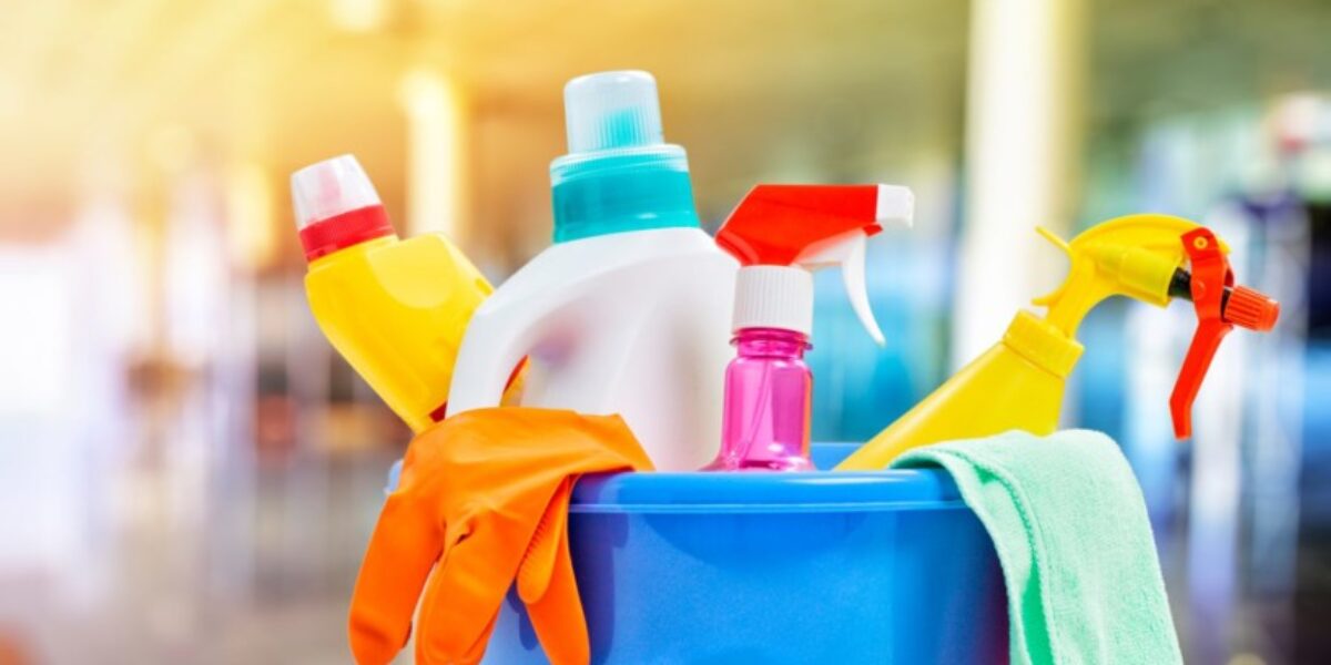 Procon Goiás divulga pesquisa de preços de produtos de limpeza e higiene pessoal: variação chega a 192%
