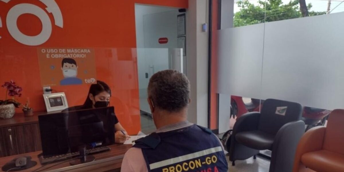Procon Goiás encontra variação de até 402% nos preços das mensalidades escolares em Goiânia