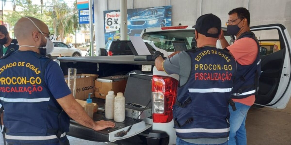 Procon Goiás interdita bomba em posto de combustível no Centro de Goiânia por venda de gasolina adulterada