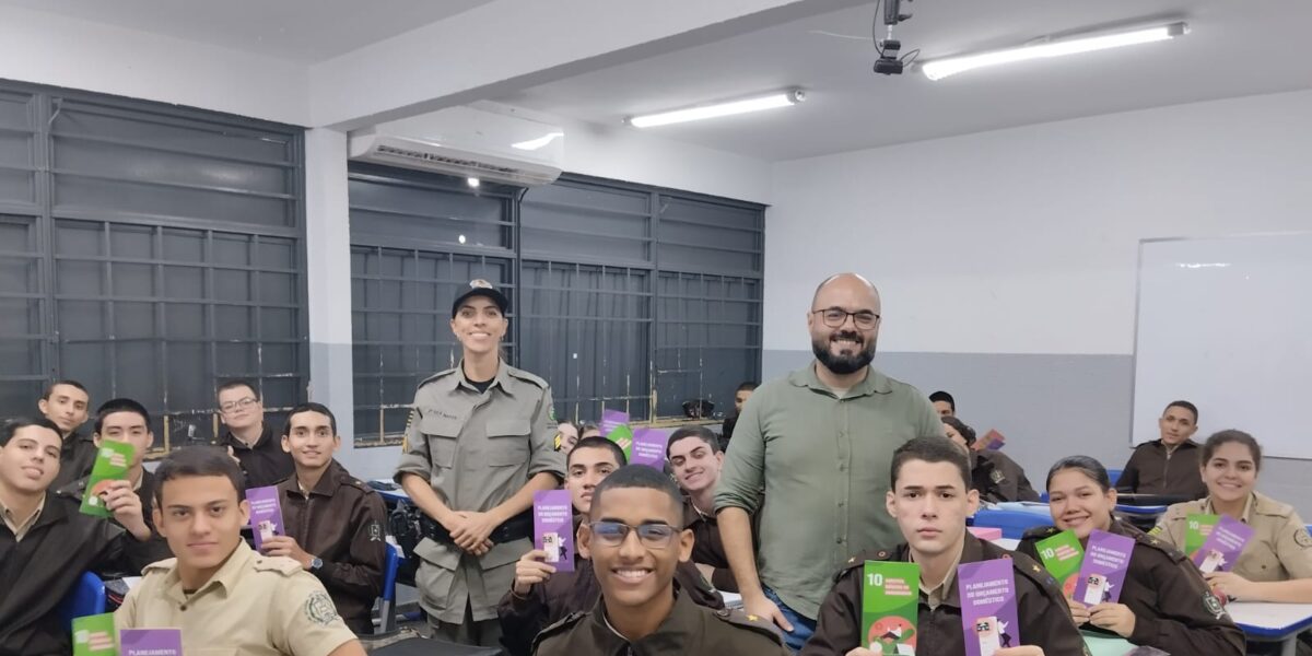 Procon Goiás realiza palestra sobre o Código de Defesa do Consumidor para estudantes do Colégio Militar