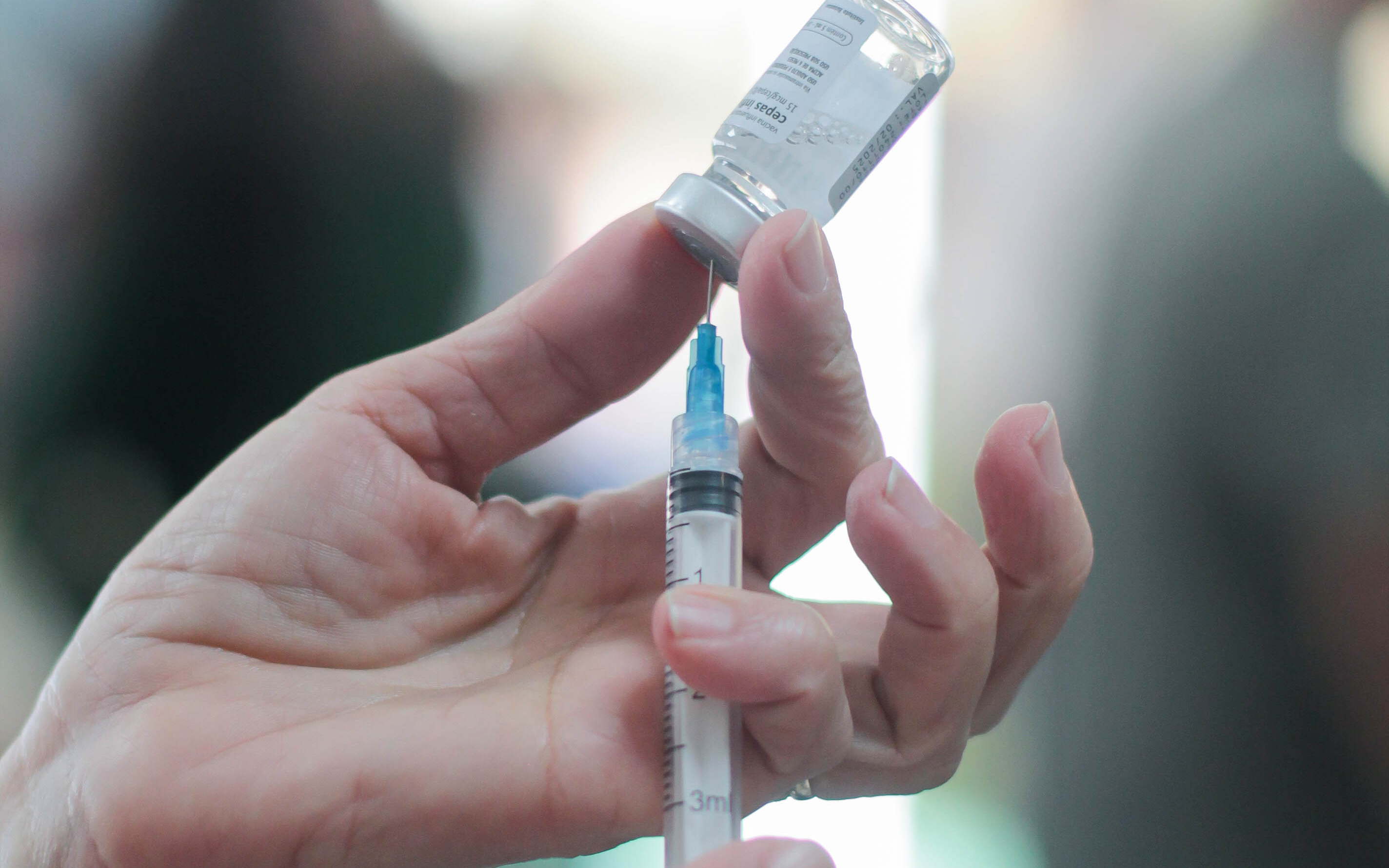 Servidores da PGE-GO participam de campanha de vacinação contra gripe