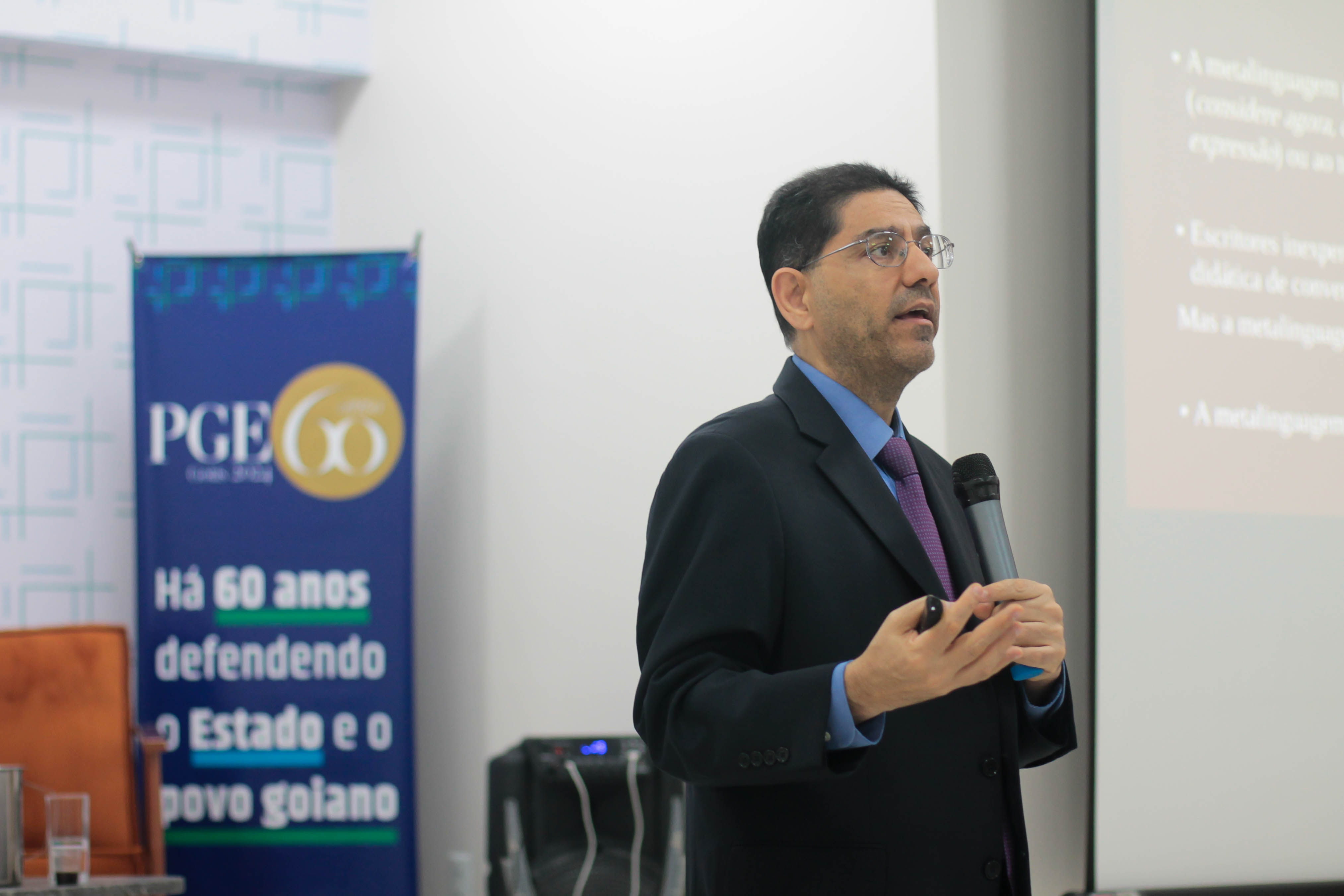 PGE-GO promove curso de “Redação Jurídica” com professor Antonio Gidi