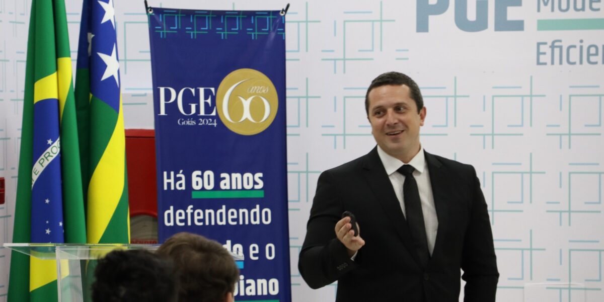 PGE-GO promove oficina de elaboração de peças jurídicas para estagiários da instituição