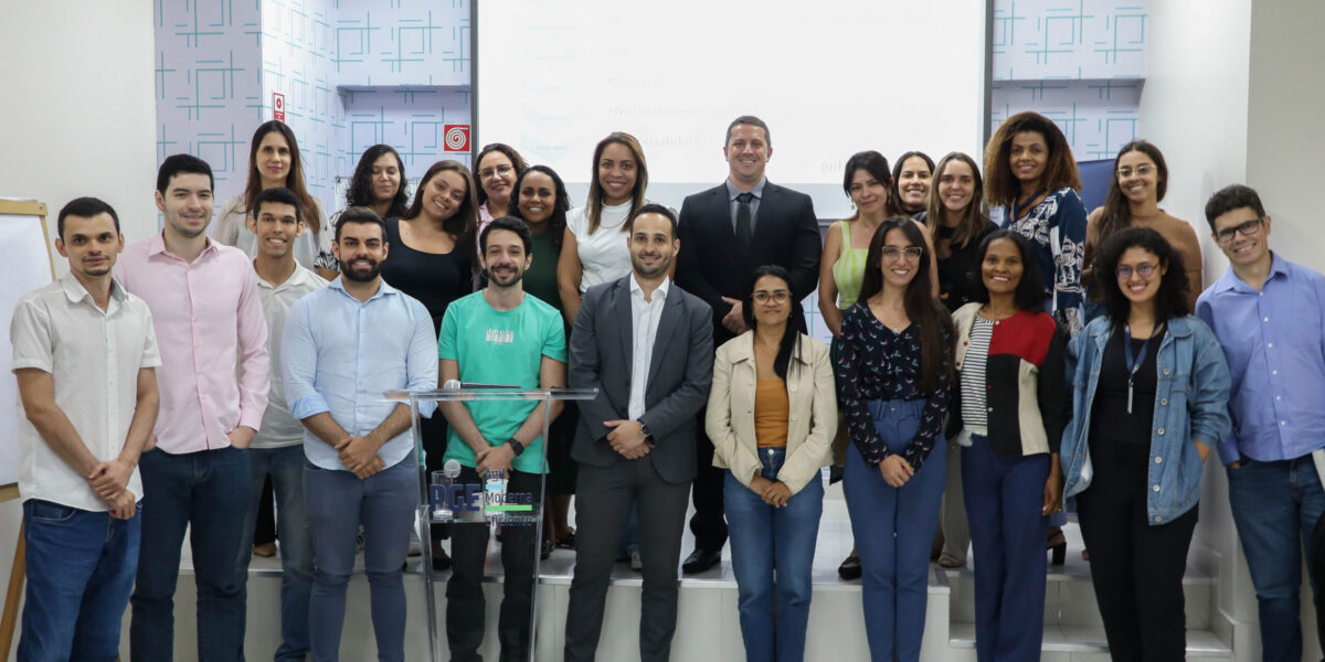 PGE-GO promove oficina de elaboração de peças jurídicas para estagiários
