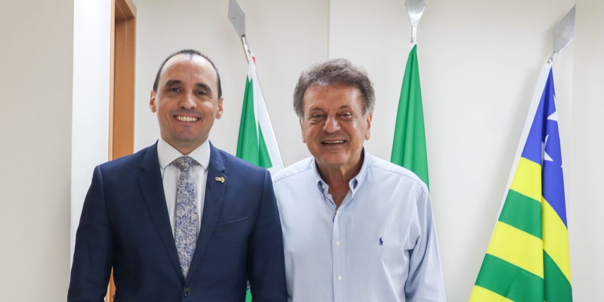 PGE-GO recebe novo titular da Secretaria da Infraestrutura