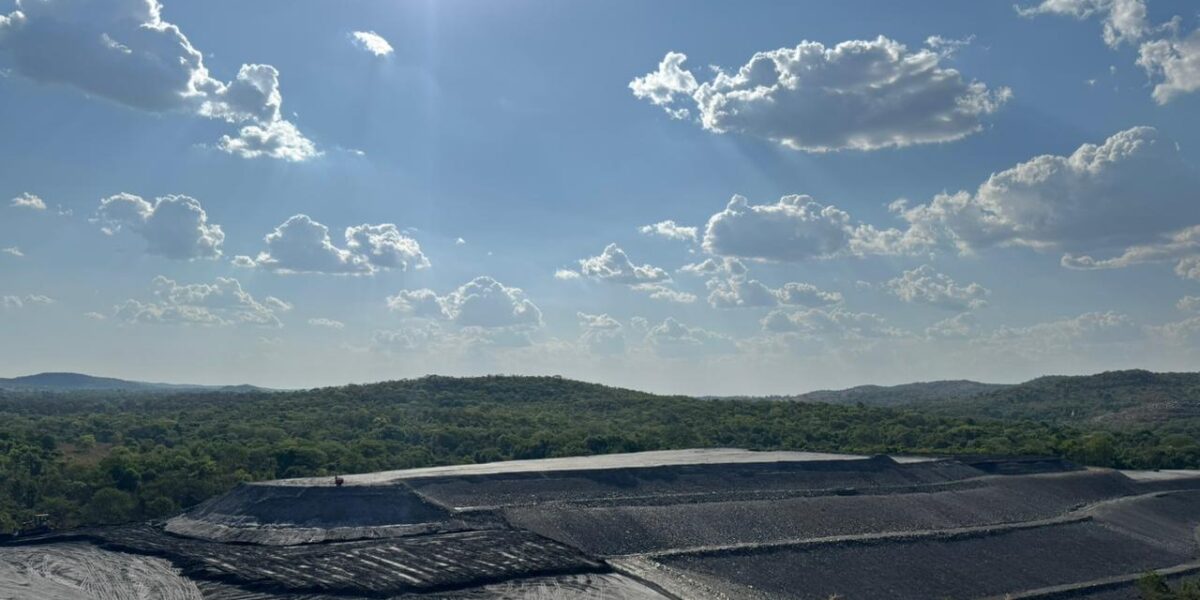 Com assessoramento jurídico da PGE-GO, mineradora firma acordo com o Estado e assume medidas de reparação ambiental