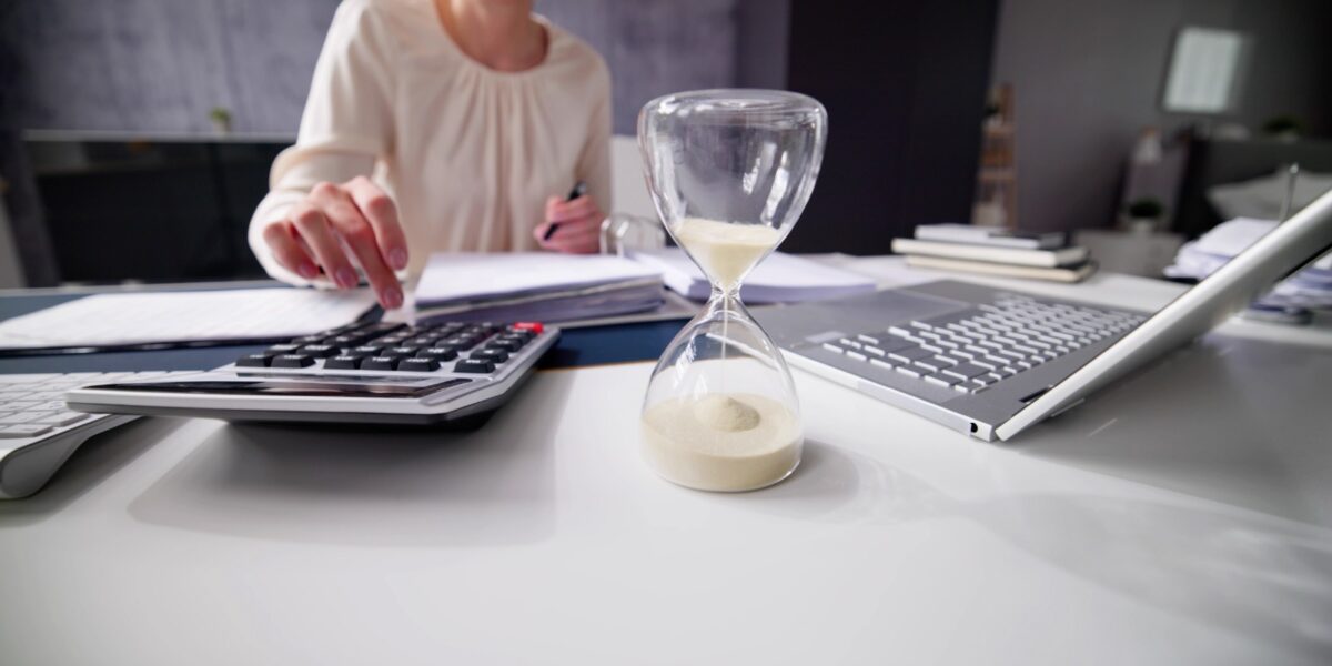 Atuação da PGE-GO resulta em tese fixada pelo TJ-GO sobre gratificações de servidores aposentados