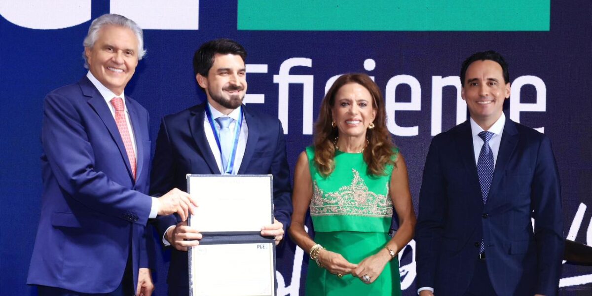 PGE-GO entrega Medalha do Mérito 2025 em reconhecimento aos serviços prestados pelos homenageados