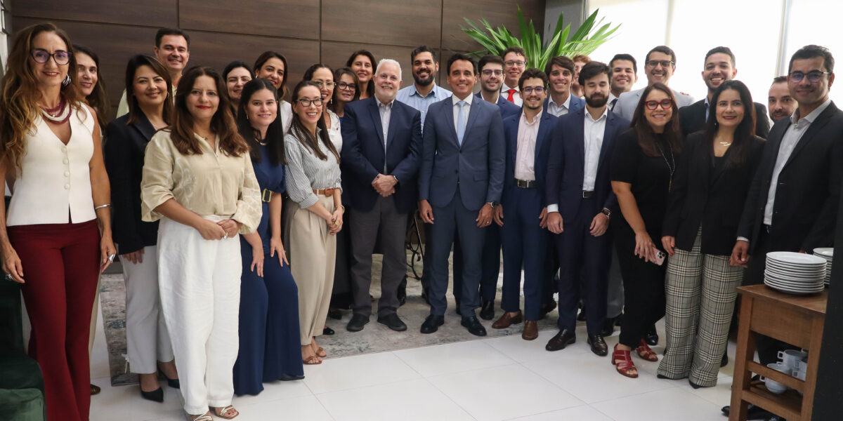 PGE-GO promove curso sobre negociação estratégica e gerenciamento de conflitos para procuradores