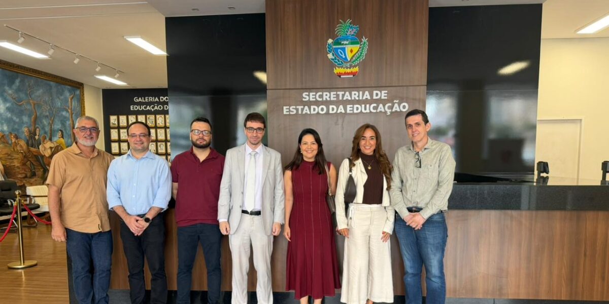 PGE-GO realiza visita técnica à Seduc para ampliar automação e integração no tratamento de ações judiciais