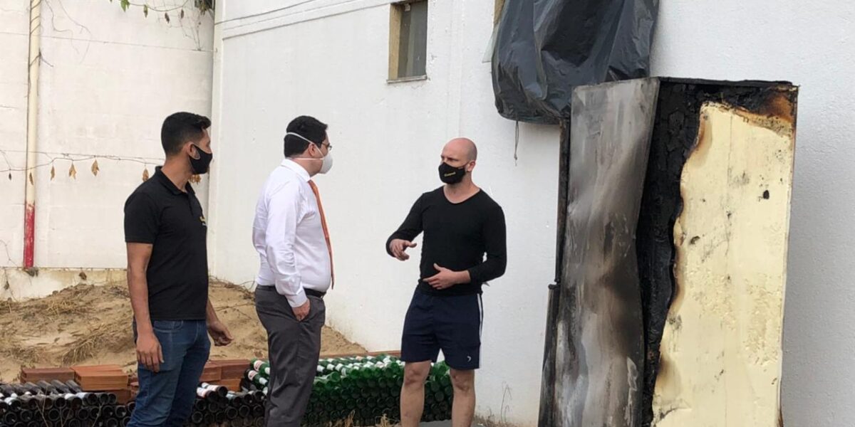 Governo de Goiás oferece apoio para recuperação do Cumpadi Bar, após incêndio causar prejuízo de R$ 30 mil