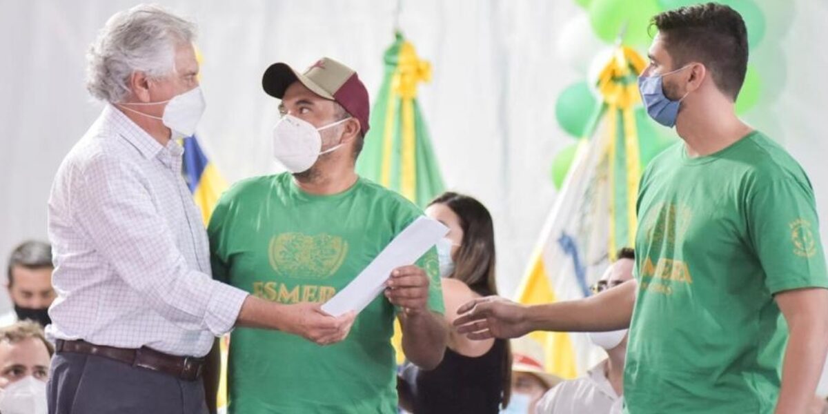 Em Porangatu, governador Ronaldo Caiado anuncia balanço e ampliação do Projeto da Cerveja de Mandioca