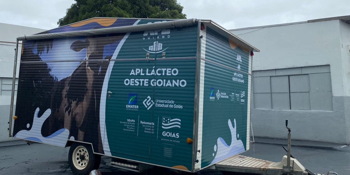 Retomada entrega veículos para auxiliar arranjos produtivos locais em São Luís de Montes Belos