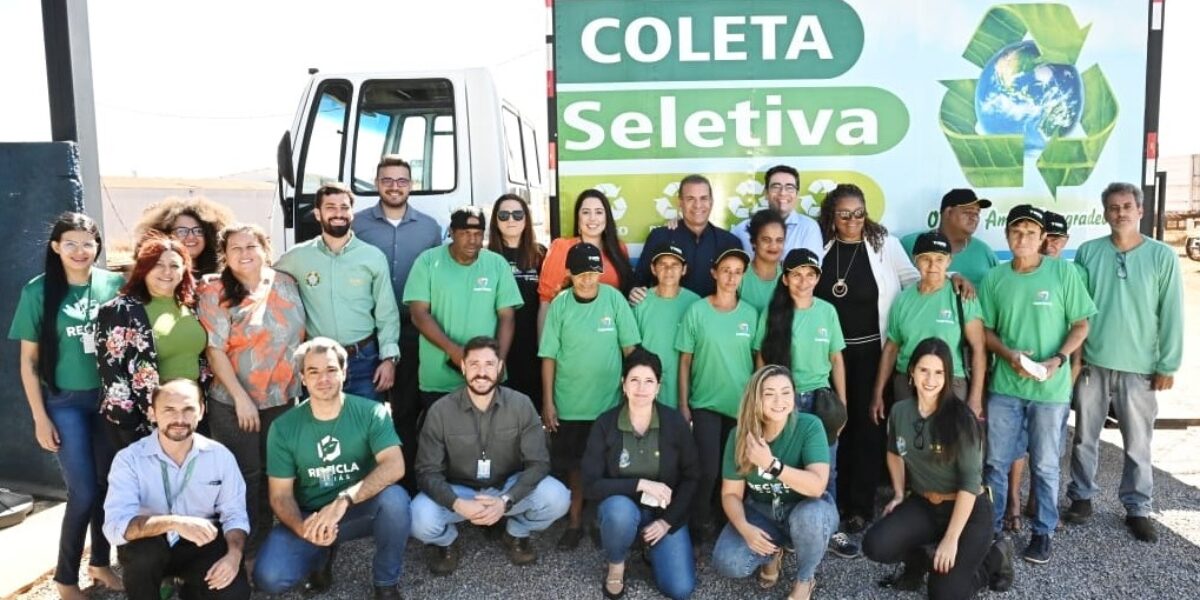 Inaugurada cooperativa para mudar a vida de catadores, em Goianira