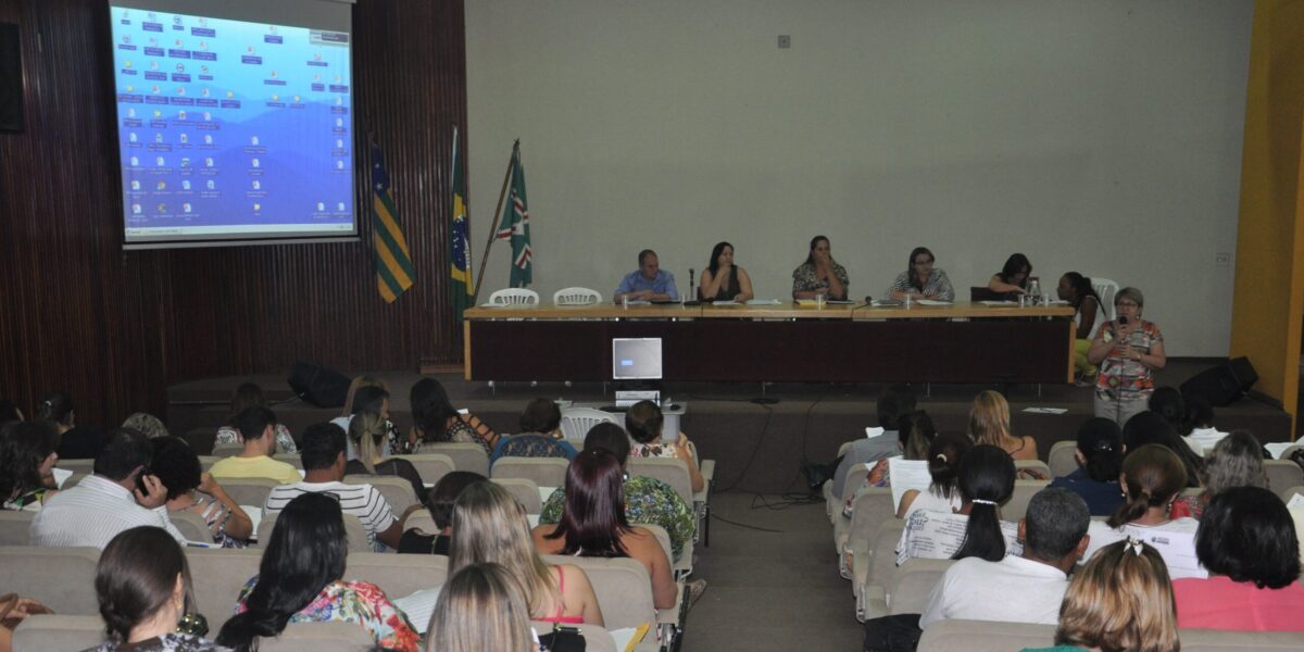 O Presidente do Conselho Estadual de Saúde Goiás participa da Assembléia Geral do COSEMS/GO