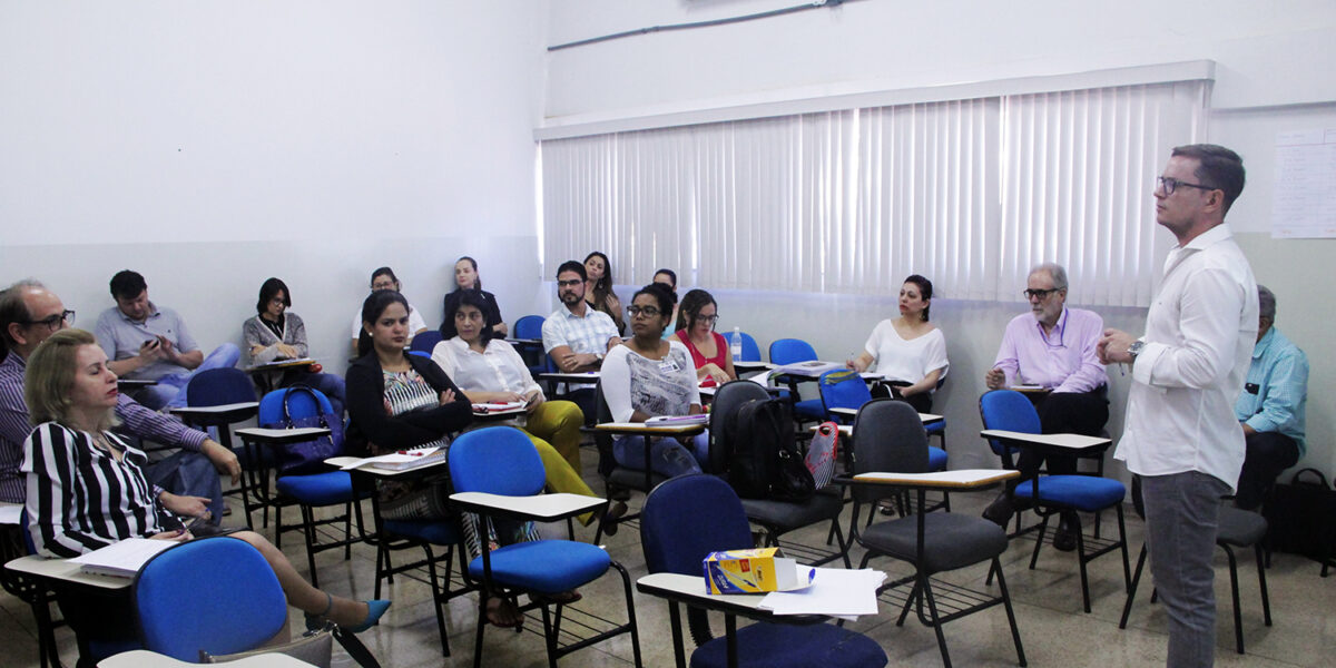4ª oficina encerra discussões sobre cursos de preceptores em Goiás