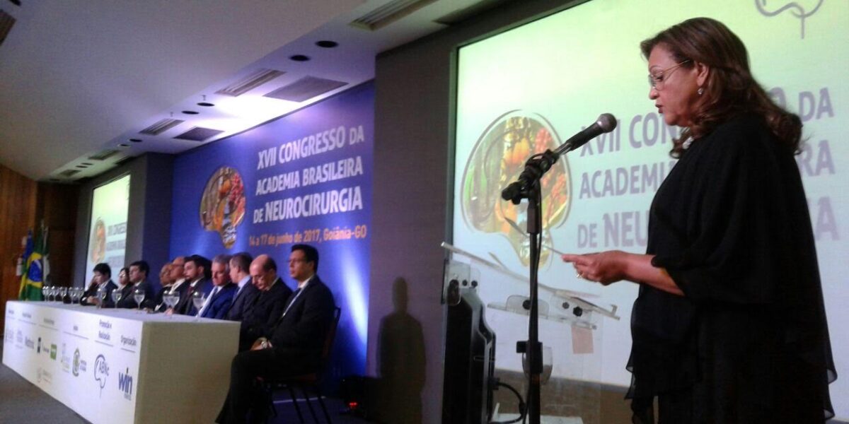 Congresso de neurocirurgia reúne principais nomes mundiais da especialidade em Goiânia