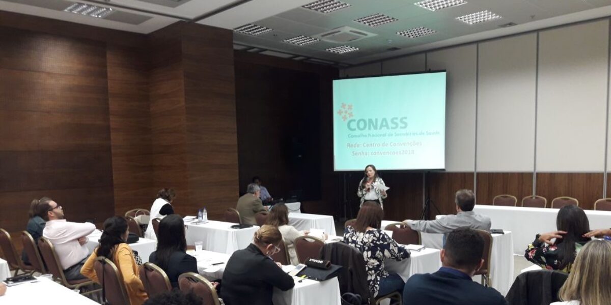 No Conass, representantes da SES de Goiás conduzem debate sobre residências