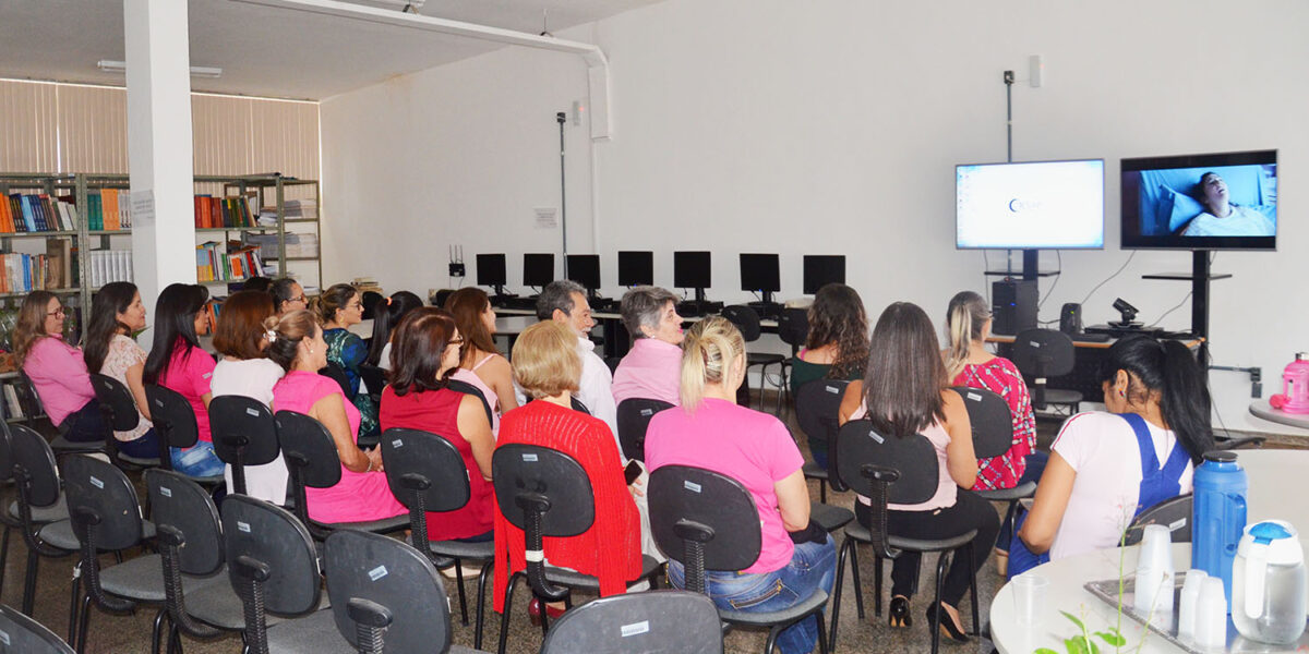 Sessão de cinema sensibiliza servidores da SEST-SUS sobre prevenção do câncer de mama