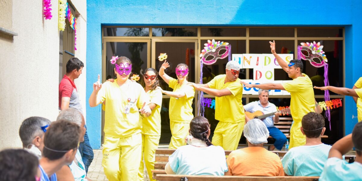 Hugol celebra carnaval com ações de conscientização e humanização