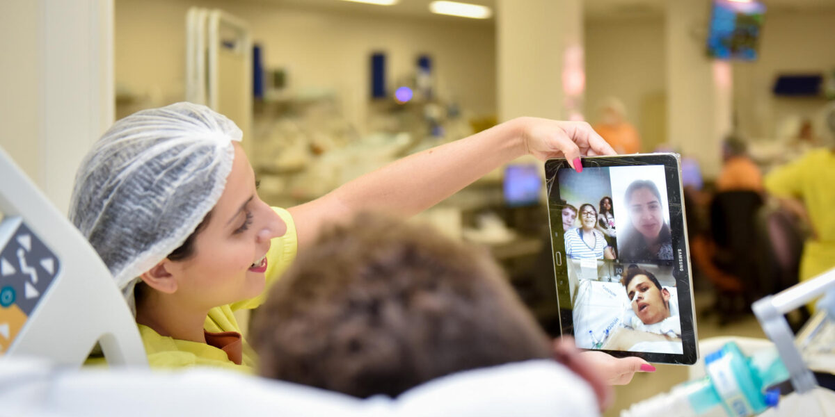 Hugol promove visitas virtuais para reforçar elo entre pacientes e familiares