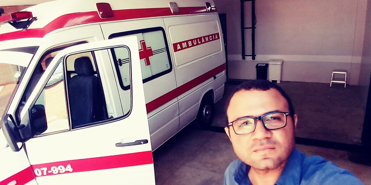 Motorista do HGG faz sarau itinerante para pacientes da unidade 