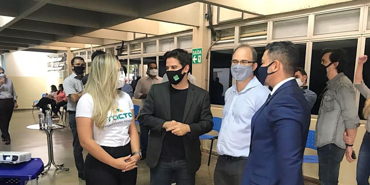 Hugo recebe centésimo ventilador pulmonar restaurado