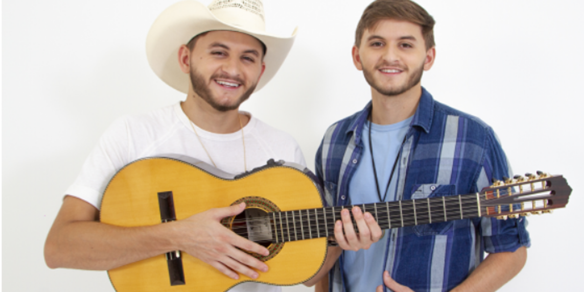 Dupla Vinícius e Venâncio leva sertanejo para Sarau do HGG