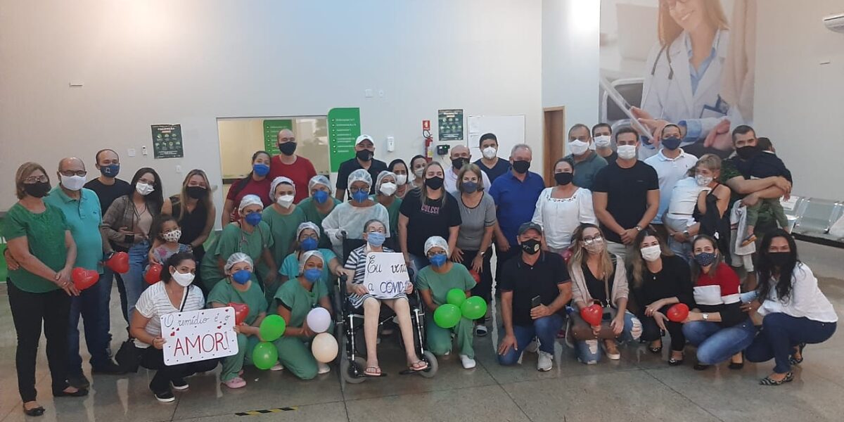 Hospital Regional de Luziânia celebra 85 altas em fevereiro