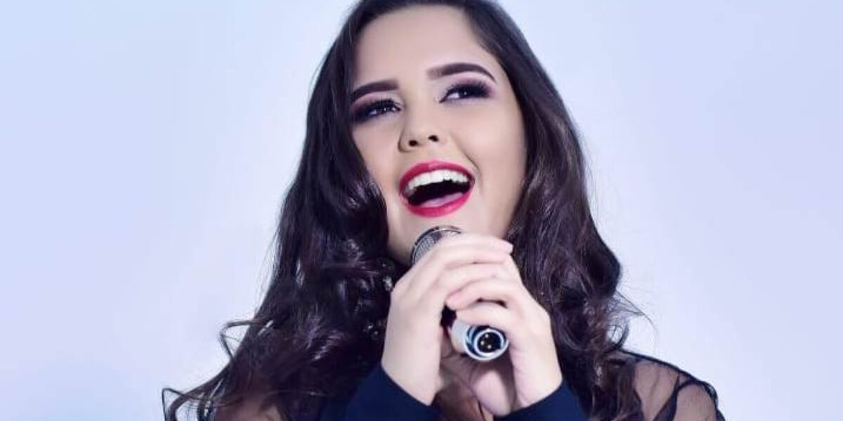 Vitória Freittas canta do sertanejo ao gospel no Sarau do HGG