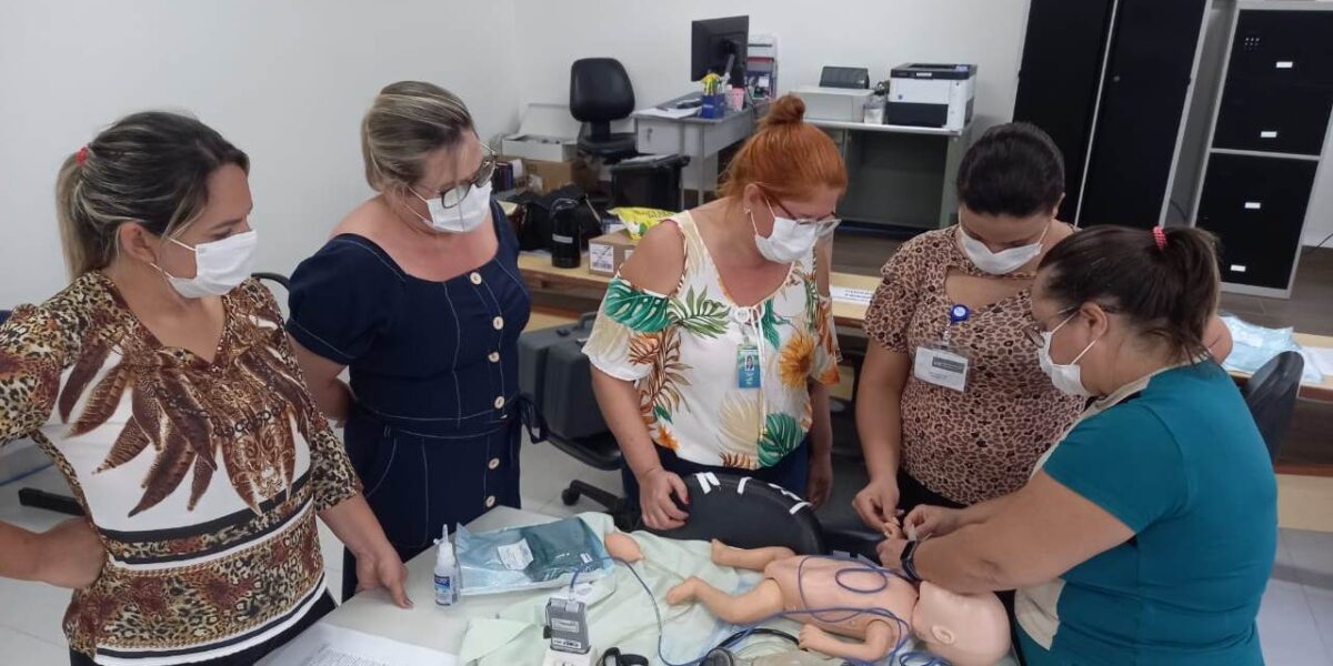 Hospital Materno-Infantil realiza treinamento sobre reanimação neonatal