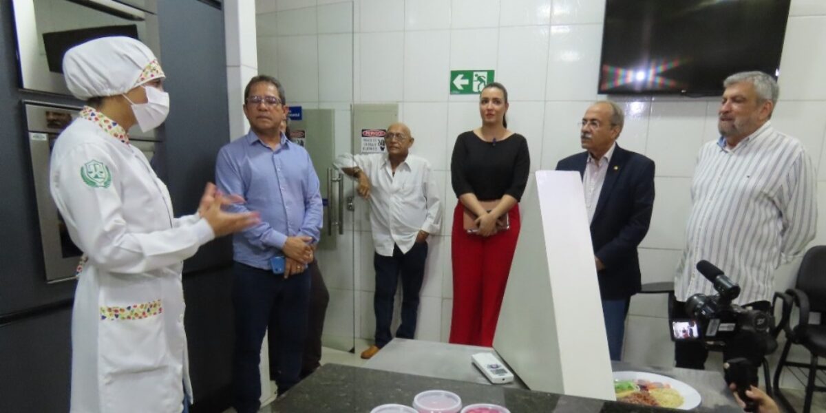 Cead recebe visita de senador e superintendente da Saúde de Roraima