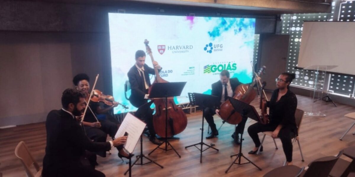 Quinteto de Cordas da Filarmônica de Goiás se apresenta no Sarau do HGG