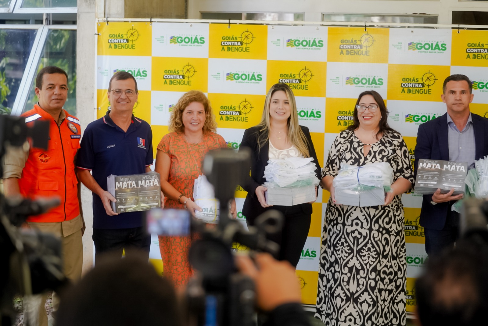 Governo de Goiás entrega material a municípios para reforçar as ações de combate à dengue