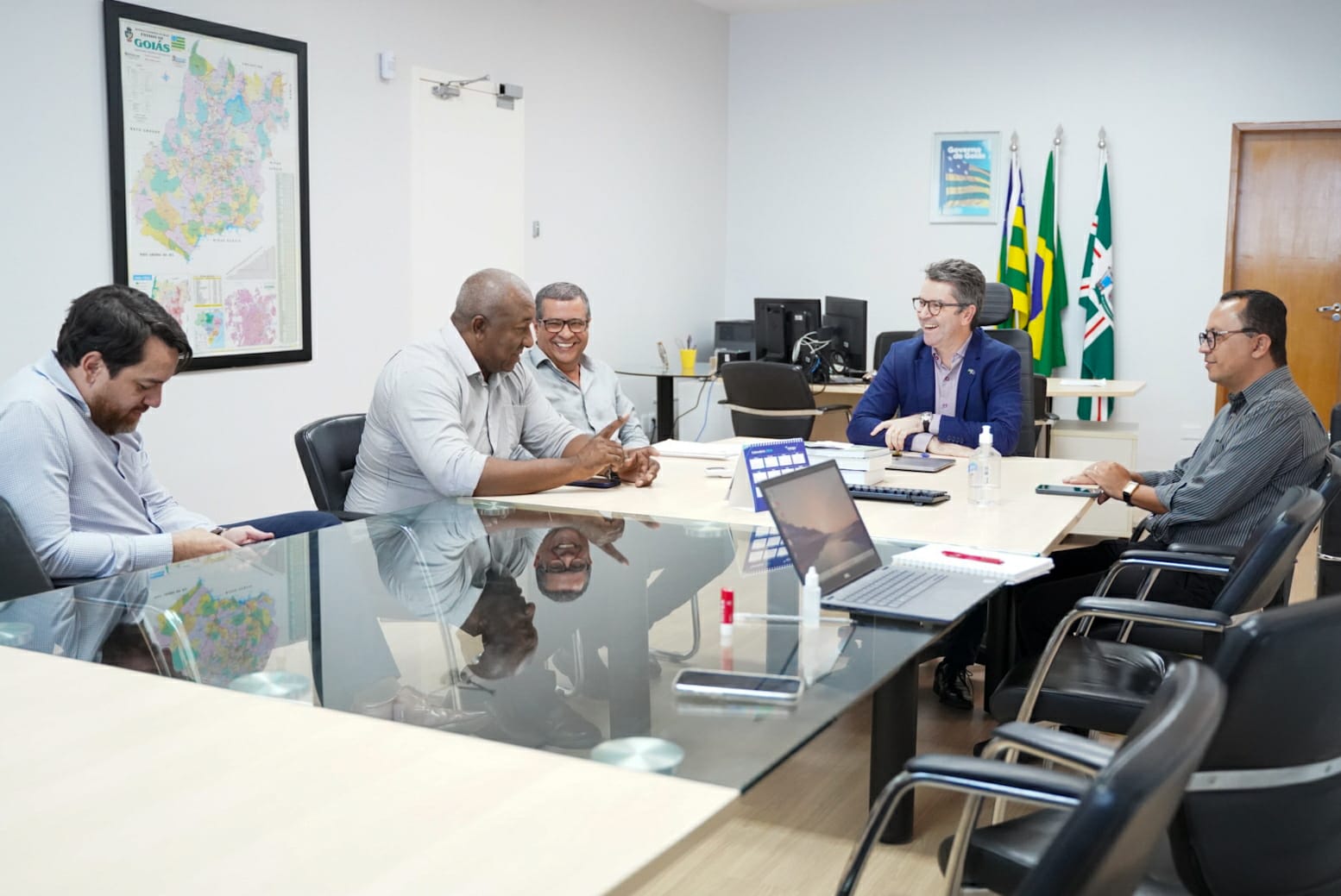 Reunião com assessores do deputado federal Adriano do Baldy &#8211; 15/04/2024