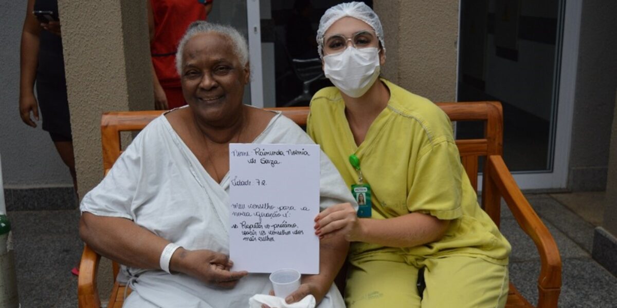 Hospital Estadual de Trindade celebra a Semana do Idoso com ação lúdica