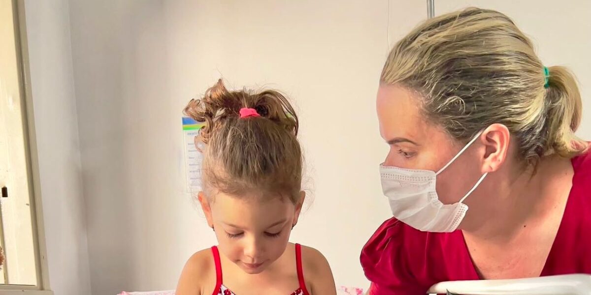 Hospital Estadual de Jaraguá promove programação especial de Natal