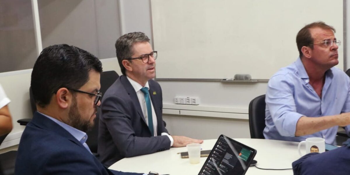 Reunião do Gabinete de Crise das UTIs – 09/12/2024