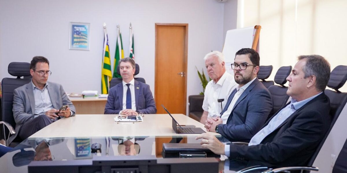 Secretário recebe equipe especialista em Medicina do Sono – 17/12/2024