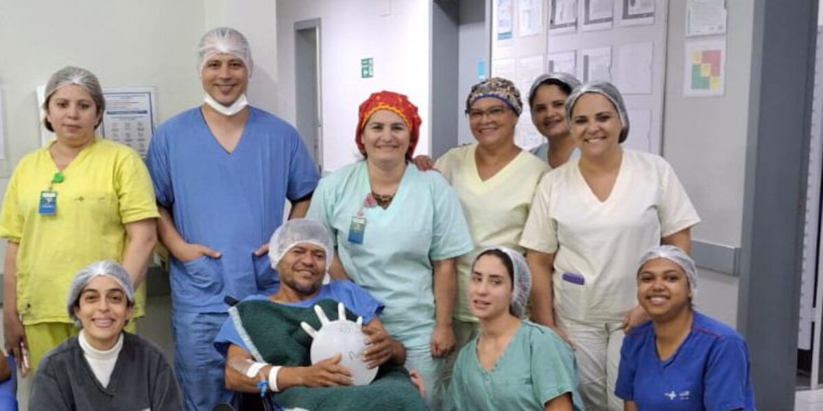 Hospital Estadual de Luziânia realiza celebração surpresa de aniversário para paciente no dia da cirurgia