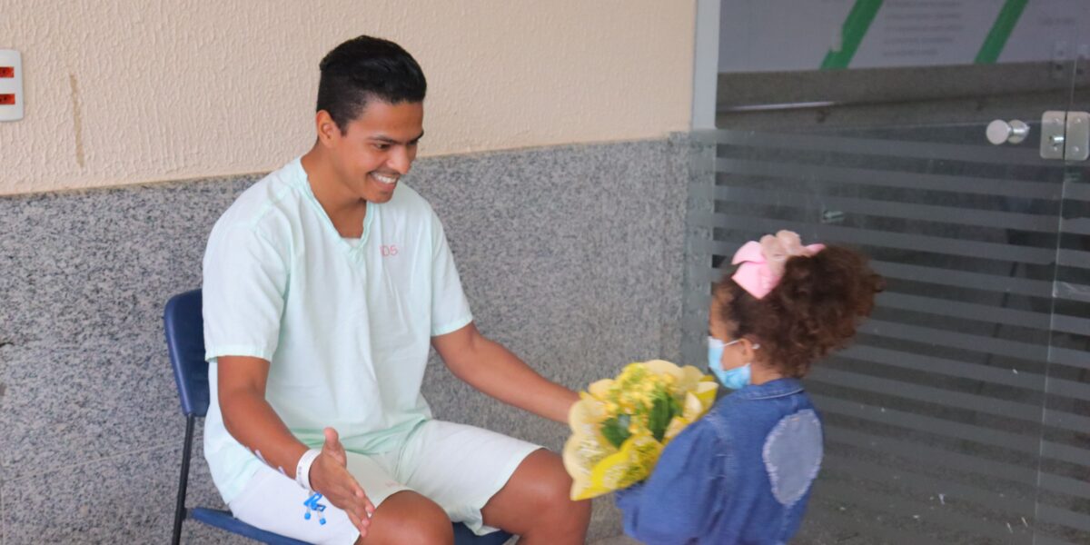 Reencontro emocionante fortalece recuperação de paciente internado no HDS