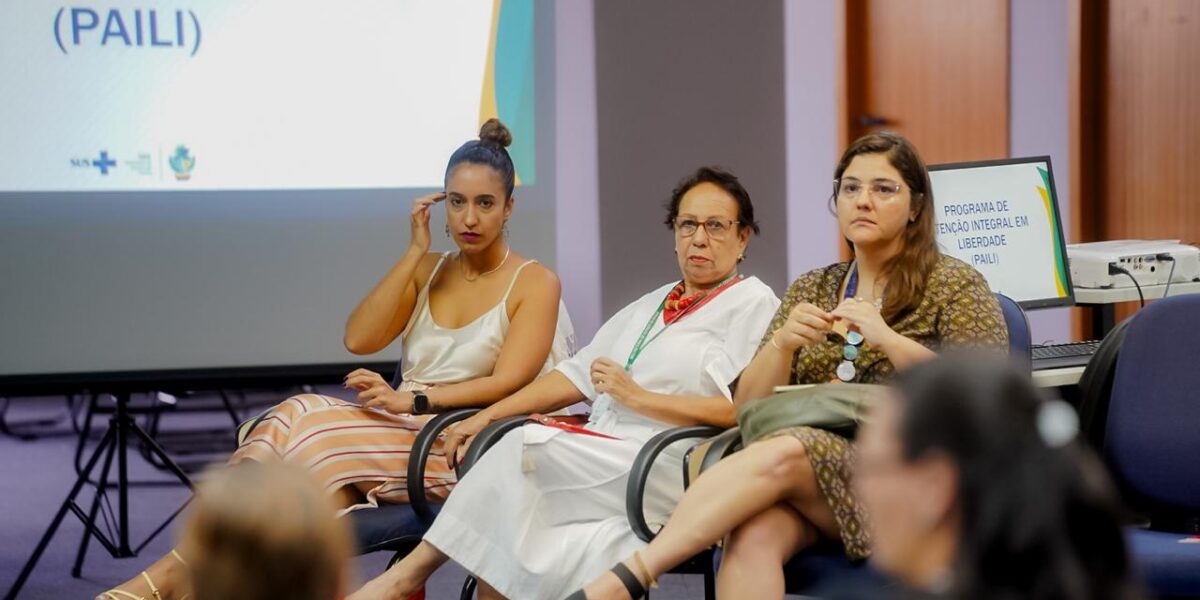 Paili é apresentado a comitiva de parlamentares do DF e de Goiás