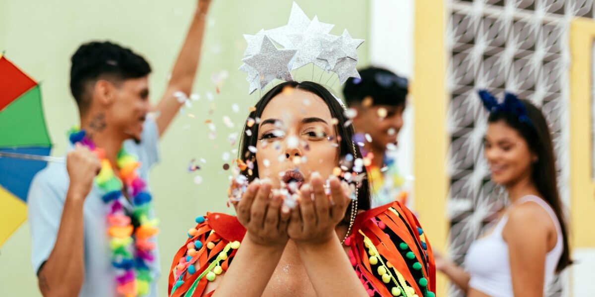 Vai pular Carnaval? Crer dá dicas para aproveitar a folia sem lesões