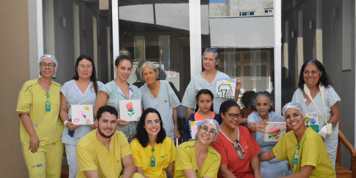 Hetrin realiza evento especial de pintura para pacientes, em celebração ao mês da mulher
